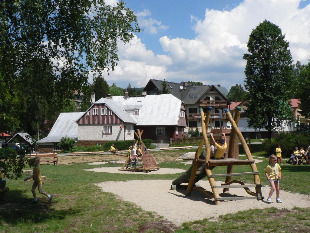 Penzion Pod Mustky Hotel Harrachov Exterior foto